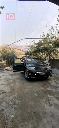 تويوتا لاندكروزر